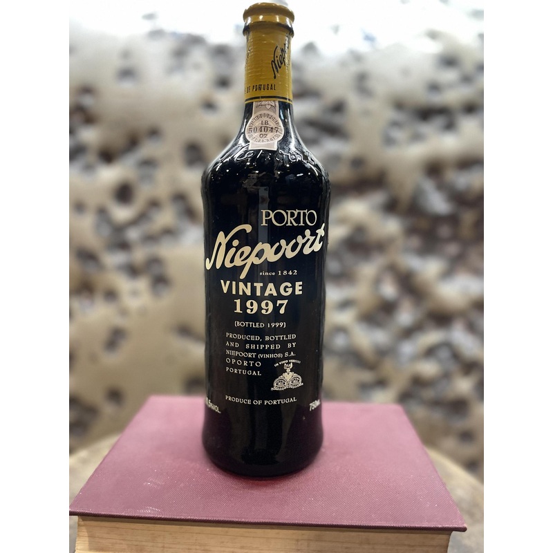 Niepoort (Vinhos) S.A. Vintage Porto Port Blend 1997