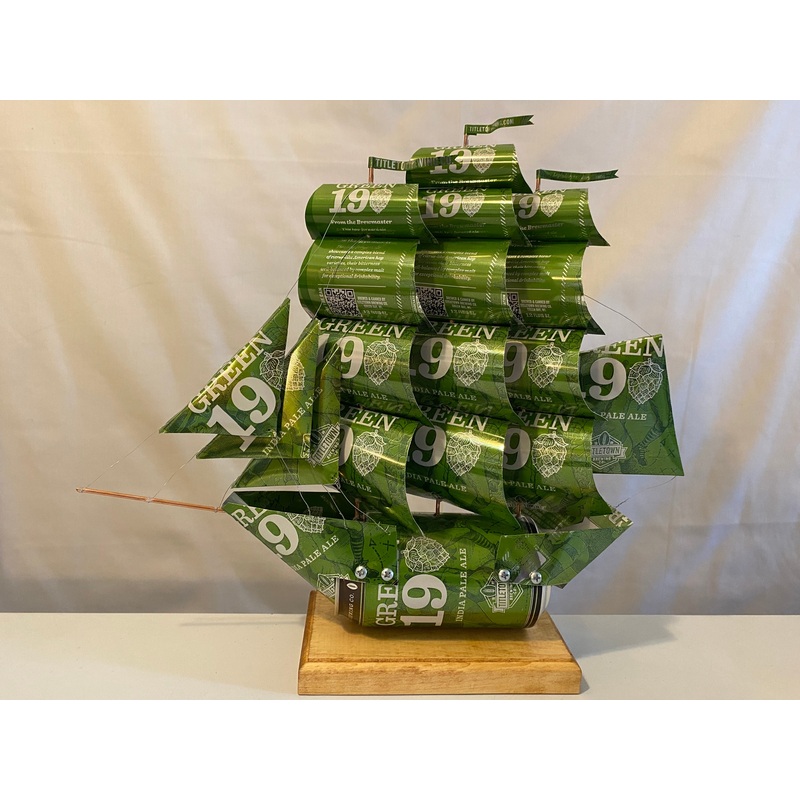 Titletown Green 19 Beer Can Ship